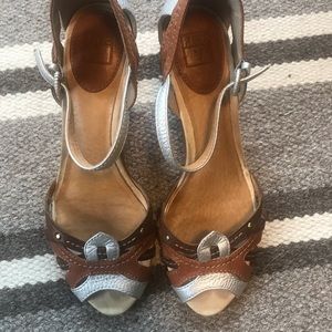 Frye heel sandals tan and silver